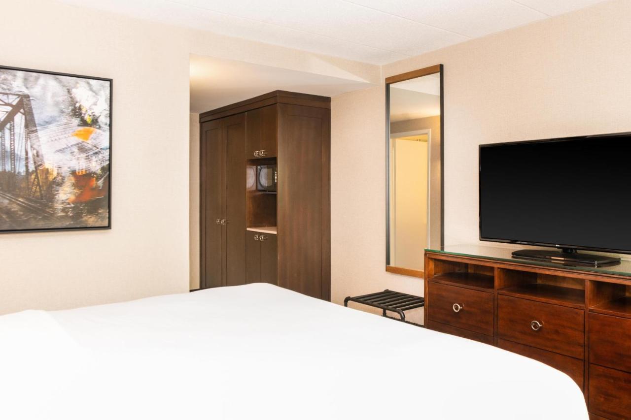 Sheraton Ann Arbor Hotel Екстериор снимка
