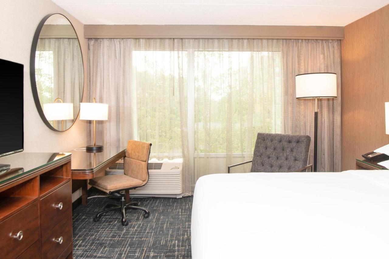 Sheraton Ann Arbor Hotel Екстериор снимка